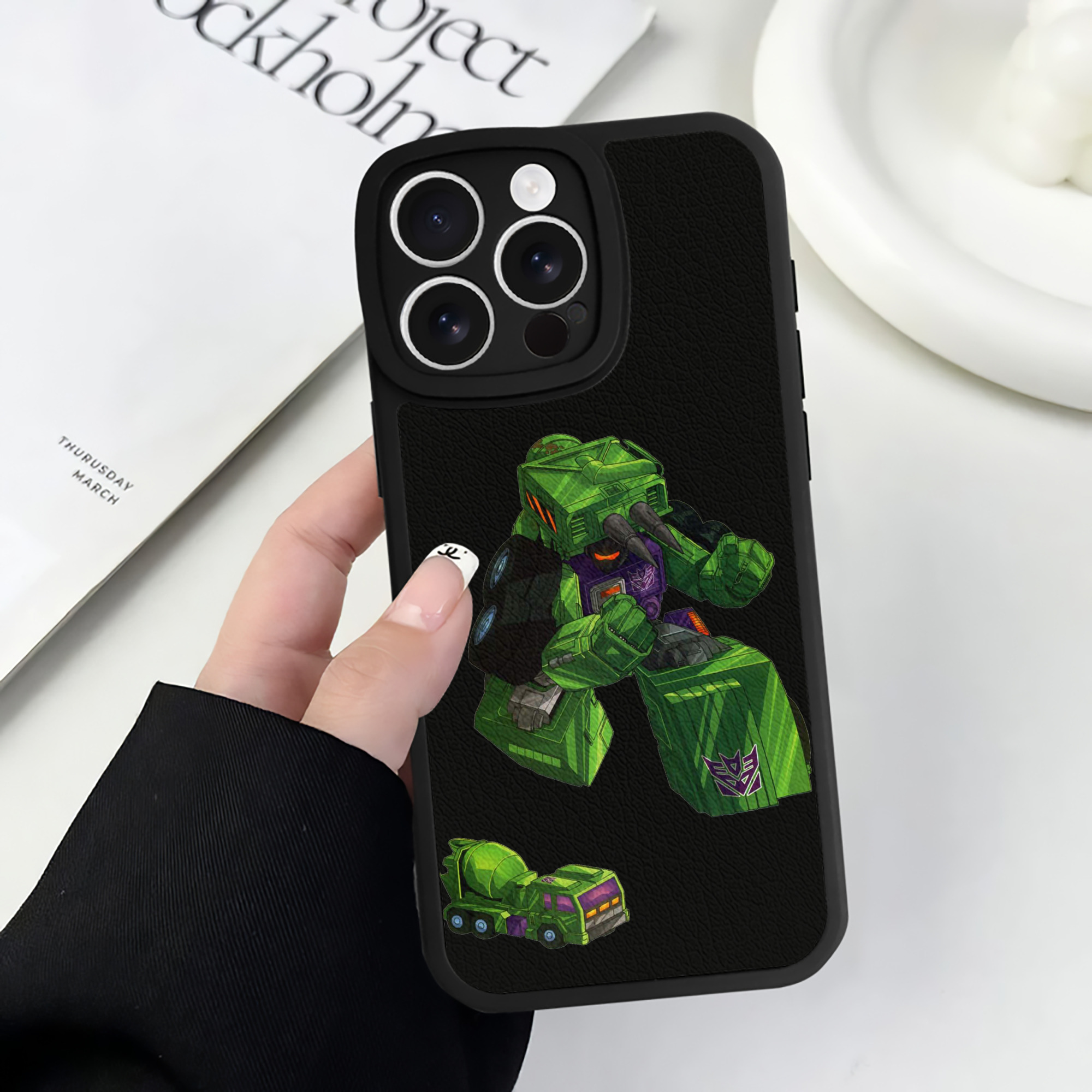 （画像用）  【iPhone 16シリーズ対応】シリコンスマホケース（レザー調） 材質：シリコン